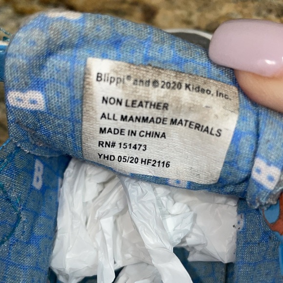 Blippi licensed hook and loop fastener sneakers size toddler 7 - Picture 5 of 7